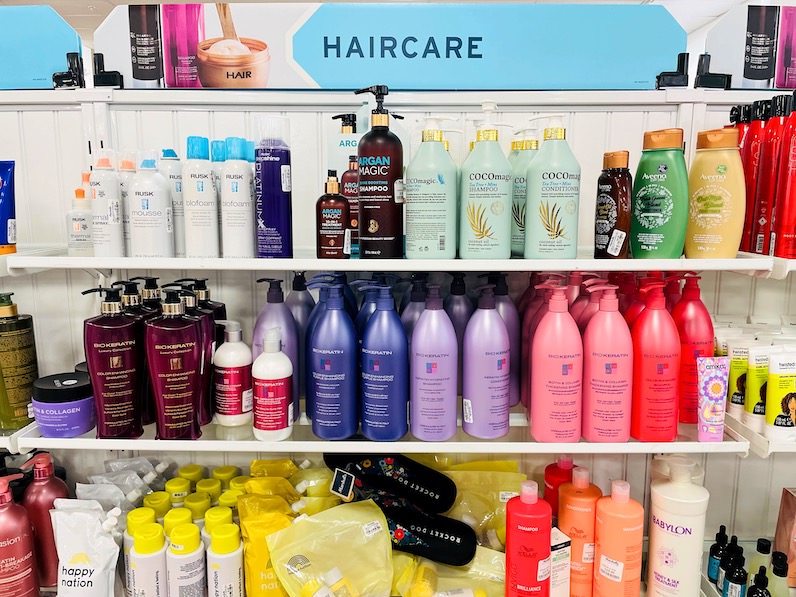 アラモアナセンターのマーシャルズのヘアケアコーナー