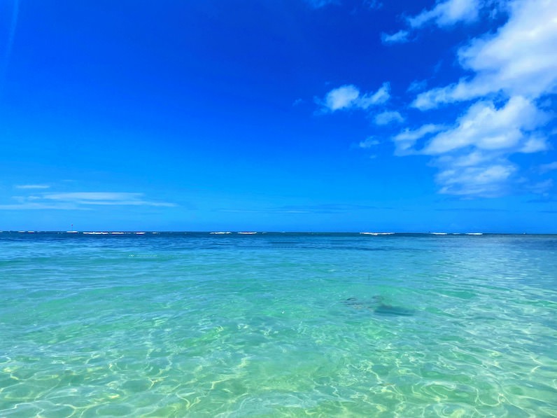 カイマナビーチの海