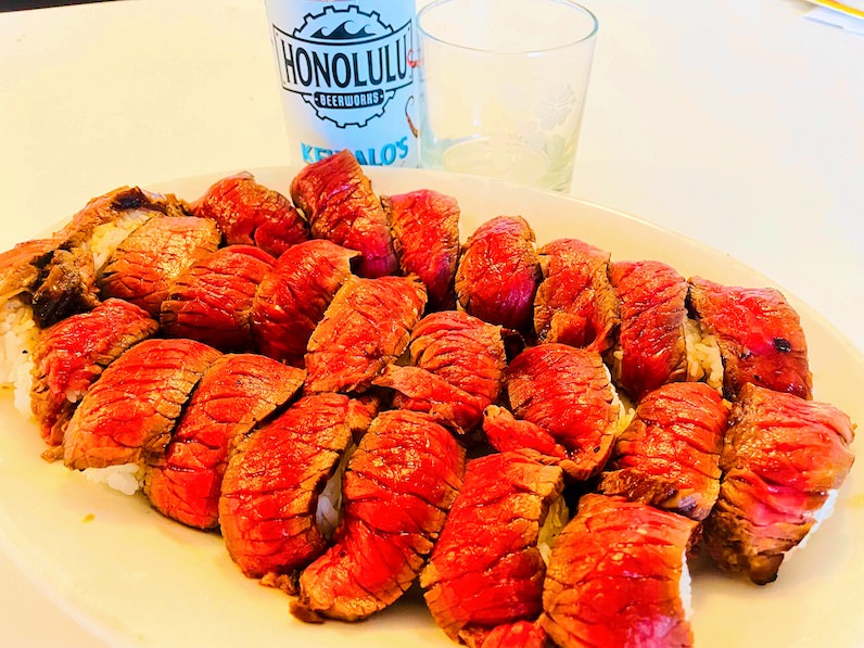 肉寿司とホノルルビアワークスのビール
