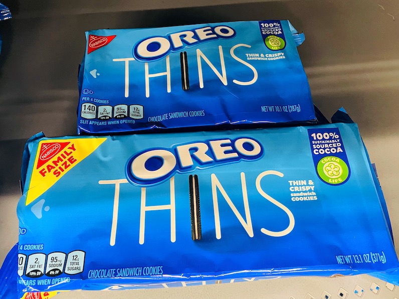 薄いオレオ「OREO Thins」大きさが違う2つ