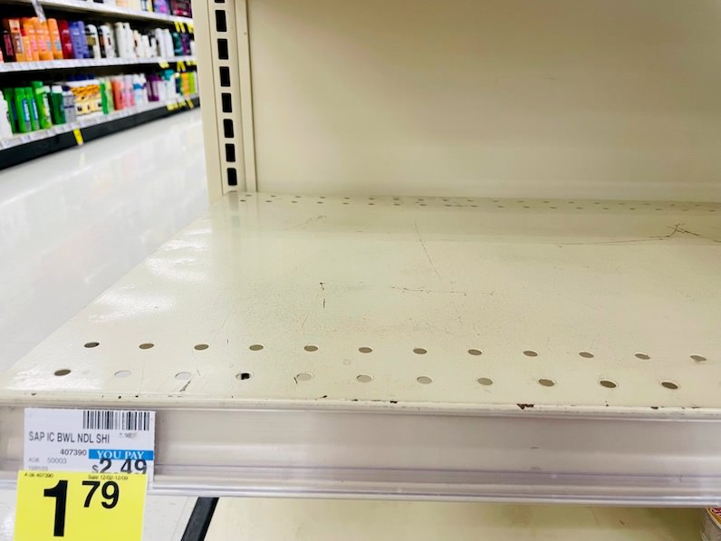 ハワイのロングスドラッグスでサッポロ一番みそ売り切れ