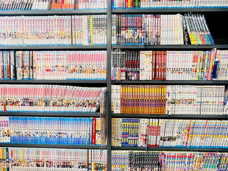 ハワイのブックオフのマンガの棚