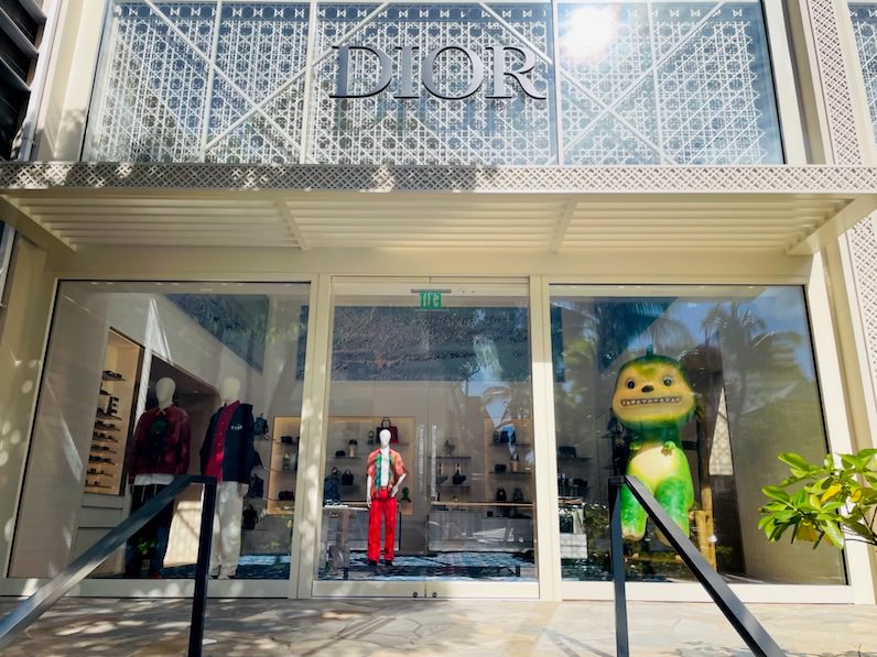 ワイキキにディオールの入口