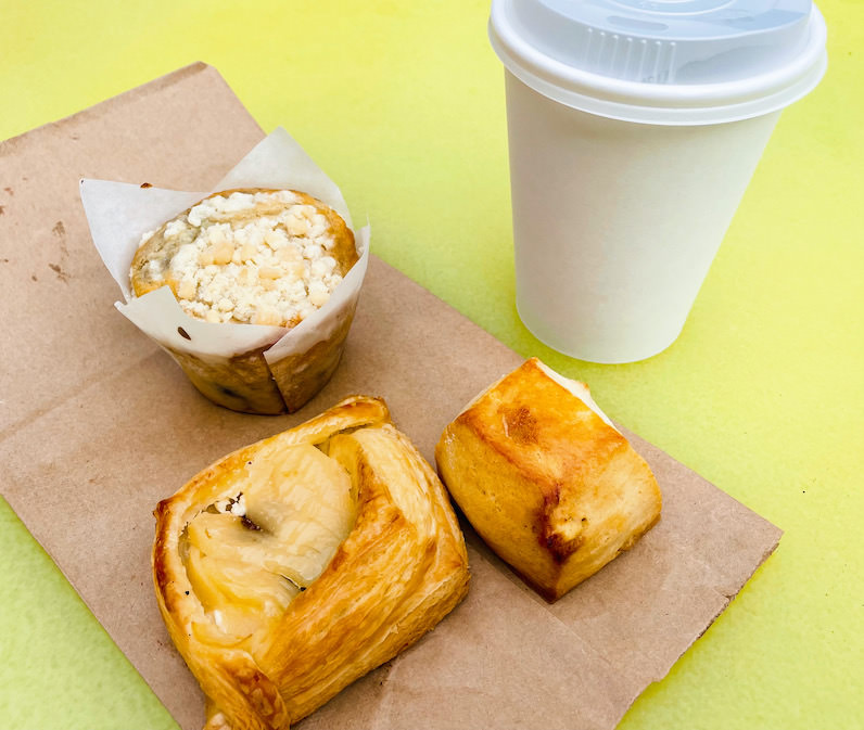 フェンドゥー・ブーランジェリー（Fendu Boulangerie）のパンたち