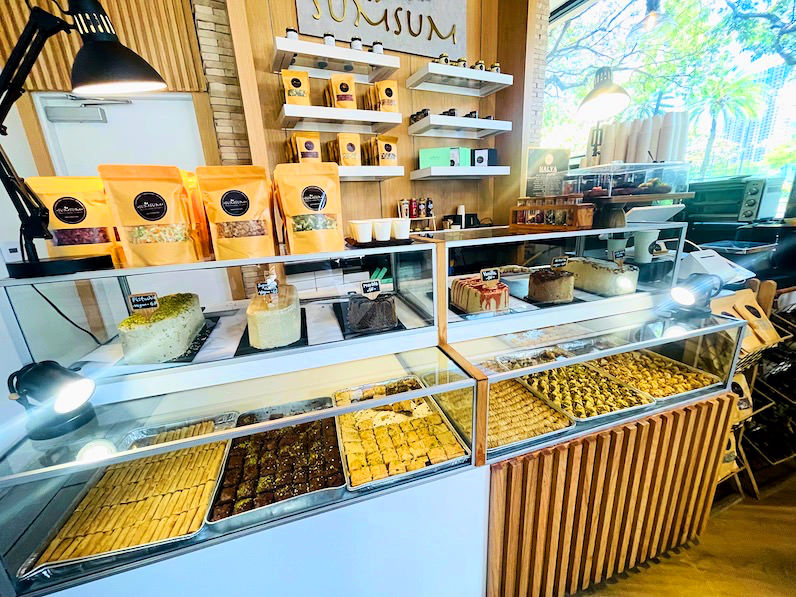ワイキキのSUMSUMの店内